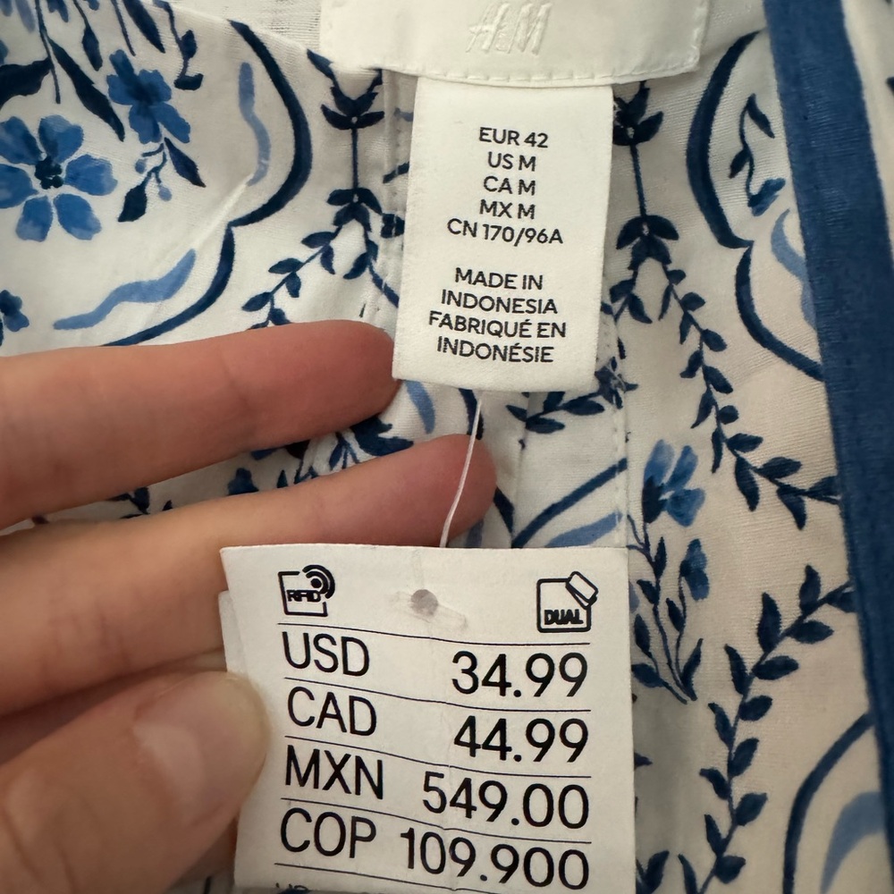H&M Romper Blue and White Patterned Sleeveless Size Medium - Picture 7 of 9